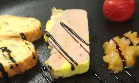 Foie gras maison et chutney exotique