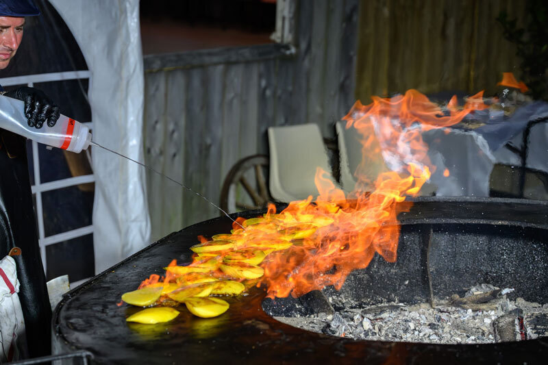 mariage-champetre-fruits-rotis-brasero
