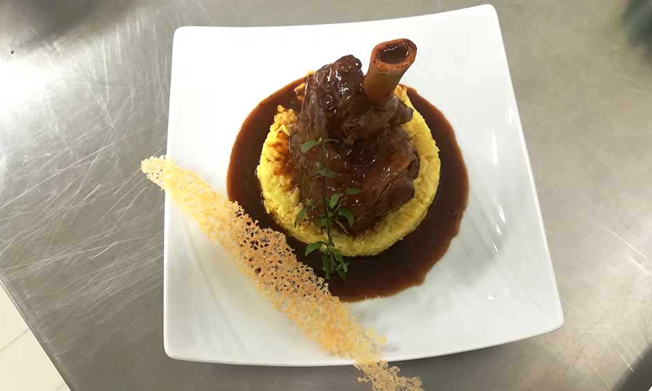 Souris d'agneau braisée et risotto