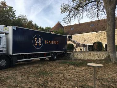 Château du Vivier camion S&B Traiteur